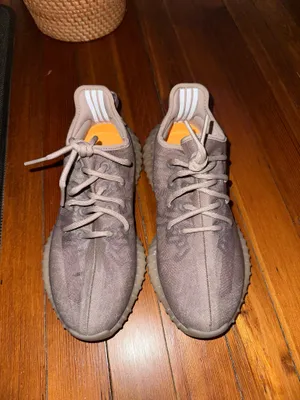 Adidas Yeezy Boost 350 thumbnail 2