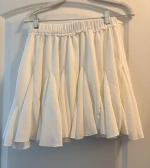SheIn White Flared Pleated Mini Skirt thumbnail 1