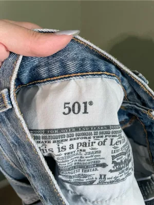 Levi’s 501 High Rise Distressed Denim Jean Shorts Size 27 thumbnail 3
