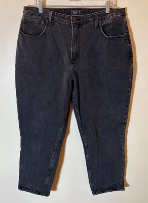 Abercrombie & Fitch Curve Love High Rise‎ Mom Jeans Faded Black Denim 33/16R thumbnail 1