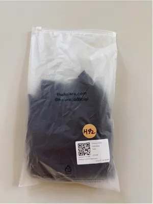 Size L Halara SoftlyZero Airy Super High Waisted 2-in-1 Yoga Shorts Black thumbnail 6