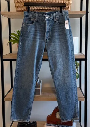 NWT GAP High Rise Cheeky Straight Ankle Jeans, 10 / 30 thumbnail 1