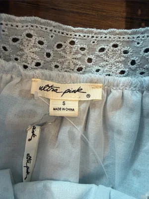 Ultra Pink Eyelet Square-Neck Blouse in Light Blue Small NWT thumbnail 2