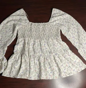 Paper Crane Smocked Floral Blouse- X-Small thumbnail 4