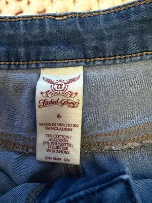 Faded Glory Women's Blue Denim Skinny Jeans Size 6 thumbnail 2