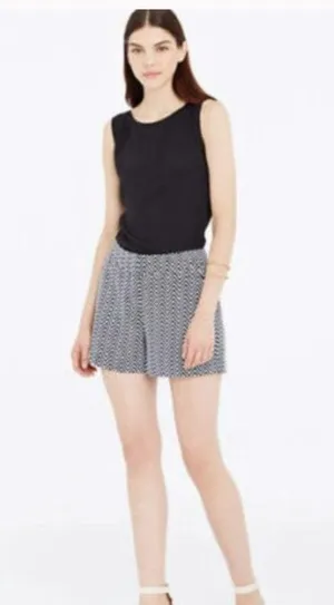 ANN Taylor Chevron Drapey Shorts thumbnail 4