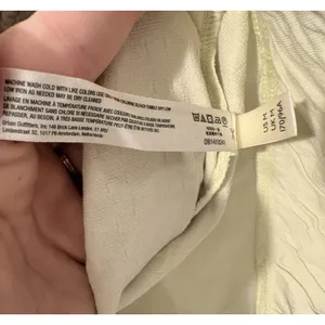 Free People NWT $98 FP Beach Wavy Pullover Neutral Green V-Neck Ties M thumbnail 4