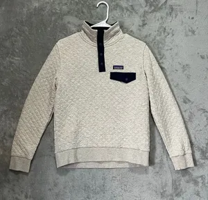 Patagonia Women’s Organic Cotton Quilt Snap-T Pullover Birch White Navy Small thumbnail 1