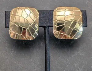 Vintage Clip On Earrings Large Stylish Gold Tone Rounded Square Scale Design thumbnail 1