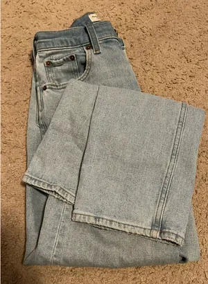 Abercrombie High-Rise Jeans thumbnail 5