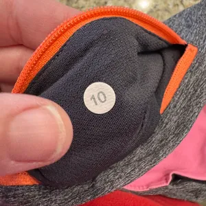 Lululemon Gray Leggings 21" crops no flaws size 10 thumbnail 3