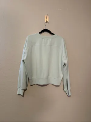 Lululemon Perfectly Oversized Cropped Crew Softstreme Size 6 thumbnail 5