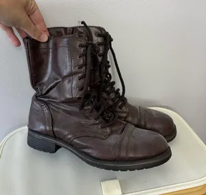 SO Brown Leather Lace thumbnail 1