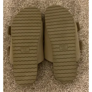 Time & Tru Double Buckle EVA Slide Sandals Taupe Women's Size 7 thumbnail 5