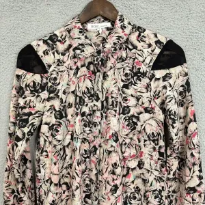 BCBgeneration Shift Dress Womens XXS Pink‎ Floral Long Sleeve Boho Whimsigoth thumbnail 3