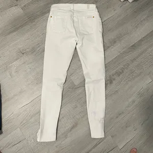 White 7 for all Mankind- Size 26 Jeans thumbnail 2