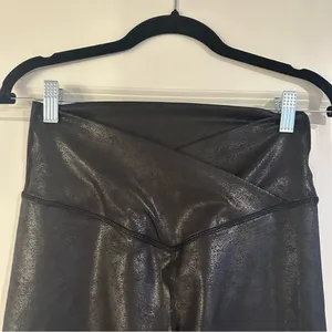 Offline by Aerie Black Shiny Leggings thumbnail 6