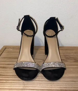 Windsor Black Heels thumbnail 1