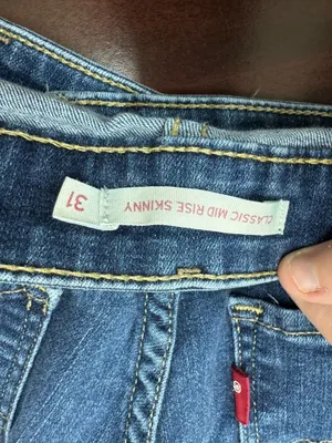 Levi’s Class Mid Rise Skinny Denim Jeans Size 31 (12) thumbnail 5
