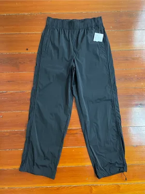 NWT ATHLETA Rise Pant Pantalon Rise in Black Adjustable Athletic Sz S 💛🎀 thumbnail 2