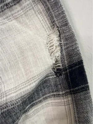 American Eagle Hooded Plaid Flannel Shirt Jacket Women’s Med Black White thumbnail 3