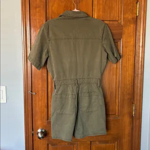 Universal Threads Olive Utility Romper Size 4 thumbnail 5