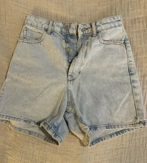 ZARA High-Rise Denim Shorts thumbnail 1