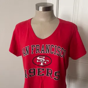 Women’s 49ers T-shirt Cotton Size Large thumbnail 2