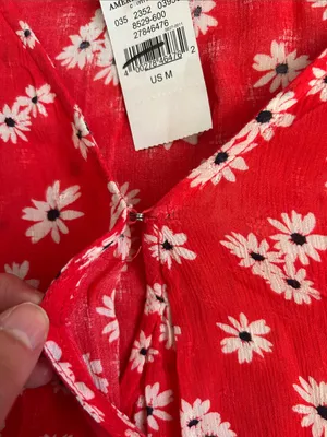 American Eagle red floral crop V faux wrap, ruffle short sleeve BoHo blouse M thumbnail 4