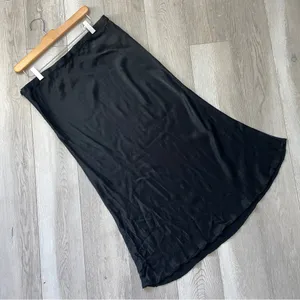 Zara Satin Skirt midi womens Black (large) classic minimalist party contemporary thumbnail 5