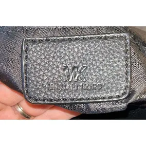 Michael Kors Pebble Leather Small Crossbody thumbnail 7