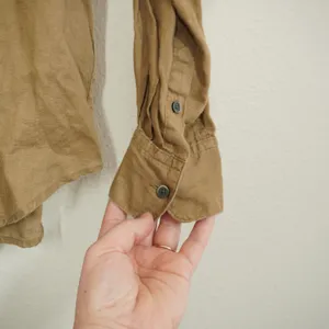 Uniqlo Women's Medium Premium Linen Long Sleeve Button Down Shirt Brown Chic thumbnail 2