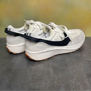 Nike Waffle Debut Women's White Retro Style Sneakers Size 11 thumbnail 7