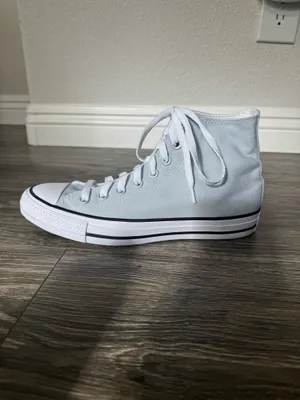 Converse Chuck Taylor All Star High Top Sneakers Women’s 9 Light Gray thumbnail 2