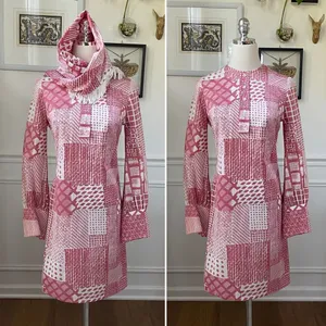 Vintage 70s Mauve Pink White Retro Print Shift Dress Scarf XS S thumbnail 2