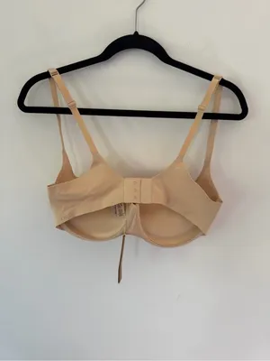SKIMS Beige Nude Smooth Molded Underwire Bra thumbnail 4