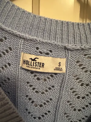 Hollister Cardigan Sweater Women’s thumbnail 3