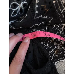 Hemant & Nandita Top‎ XS Black Embroidered Eyelet Boho Off Shoulder Sequin thumbnail 5