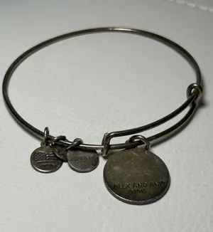 Alex and Ani Bangle Claddagh OS Silver Adjustable Charm Bracelet 2015 Patina thumbnail 1