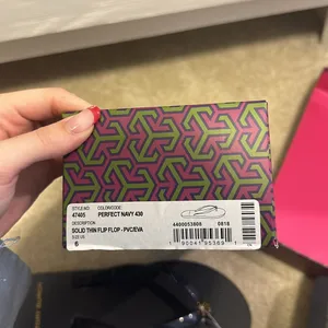 BRAND NEW Navy Tory Burch Flip-Flops thumbnail 3