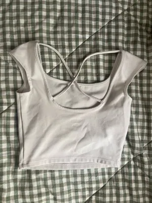White top Size XS thumbnail 2