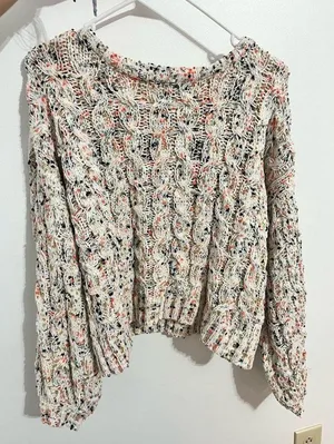 cropped sweater thumbnail 1