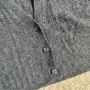 American Eagle Outfitters Gray Cardigan Sweater thumbnail 4