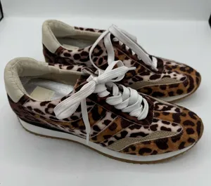 Dolce Vita Esha Leopard Print Sneaker size 8 trendy retro fall winter animal NEW thumbnail 1