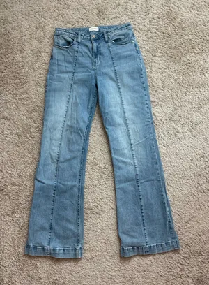 Shyanne Jeans thumbnail 1