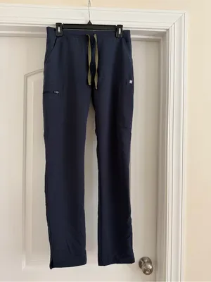 Figs Grey Straight-Leg Cargo Joggers Size S/T thumbnail 4