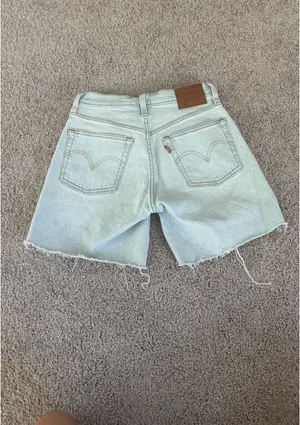 Levi’s Shorts thumbnail 4