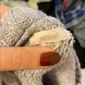Aerie Super Comfy Grey Sweater thumbnail 11