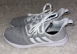 Adidas shoes thumbnail 1