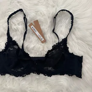 Skims Stretch Lace Unlined Scoop Bra Soot Size 36A thumbnail 4